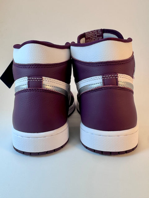 Air Jordan 1 Retro High OG 'Bordeaux (2021)' | US M 10.5