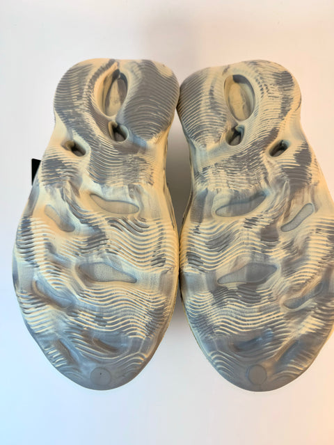 adidas Yeezy Foam Runner 'MXT Moon Grey (2021)' | US M 10