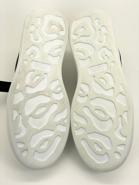 Alexander McQueen Oversized 'White Black' | EU M 43 / US M 10