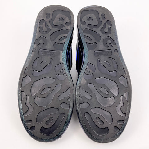 Alexander McQueen Oversized 'Black Pearlscent' | EU M 42 / US M 9