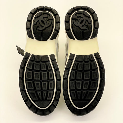 Chanel CC Logo Sneaker 'White Silver' | EU W 38 / US W 7.5