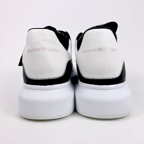 Alexander McQueen Oversized 'Black White' | EU M 43 / US M 10