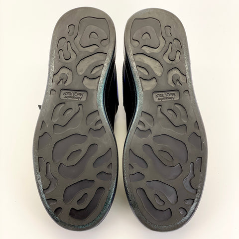 Alexander McQueen Oversized 'Black Pearlscent' | EU M 42 / US M 9
