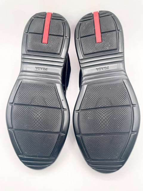 Prada America's Cup 'Black Red' US M 12