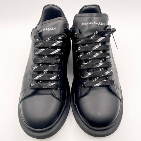 Alexander McQueen Oversized 'Black White Rubber Tab' | EU M 43 / US M 10