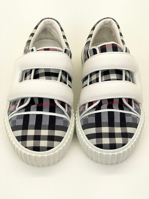 Burberry Strap Sneaker| EU M 33 / US GS 2Y