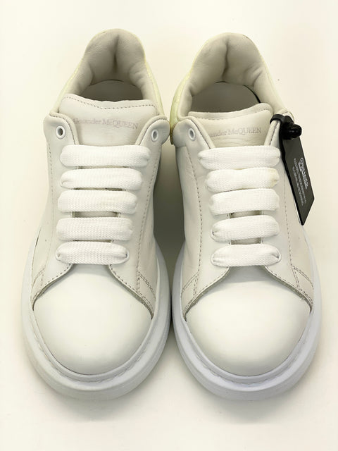 Alexander McQueen Oversized 'White Iridescent' | EU 33 / US PS 1Y