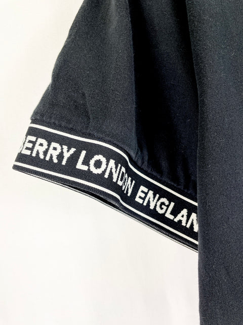 Burberry Oversized Tees 'Sleeve Logo Black' | US M Small
