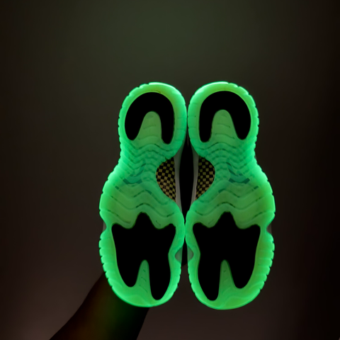 Jordan 11 Retro GS `Black Barely Volt (2025)` | GS 5Y