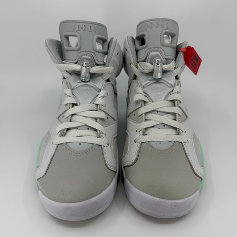 Jordan 6 Retro Women`s `Mint Foam (2022)` | US W 8 /US M 6.5M