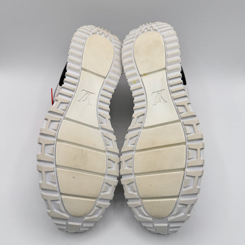 Louis Vuitton Run Away 'Triple Monogram' | US M 9