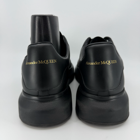 Alexander McQueen Oversized 'Black' | EU M 44 / US M 11