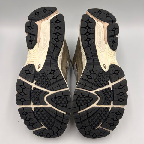 New Balance 2002R `Olive Brown (2022)` | US M 7.5 (NB)