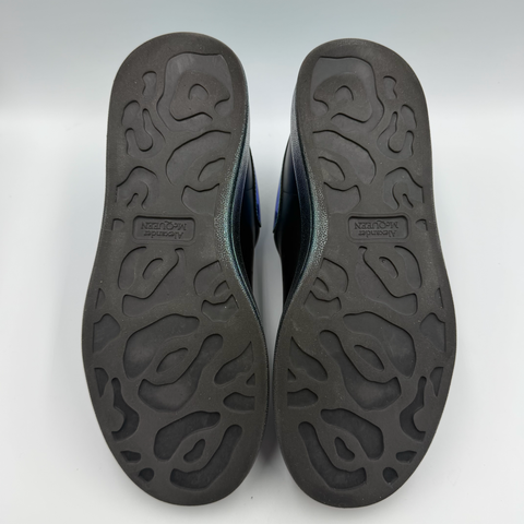 Alexander McQueen Oversized `Black Pearlscent` | EU 40 / US M 7