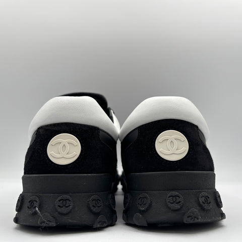 Chanel Fabric Calfskin Suede CC Sneaker 'Black White Grey' | EU M 41.5 / US M 8.5