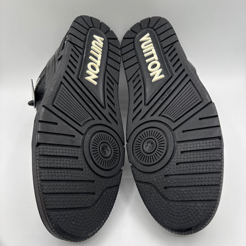 Louis Vuitton Trainer 'Embossed Monogram Black' | US M 13