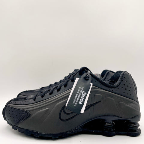 Nike Shox R4 'Black (2025)' | US M 7.5