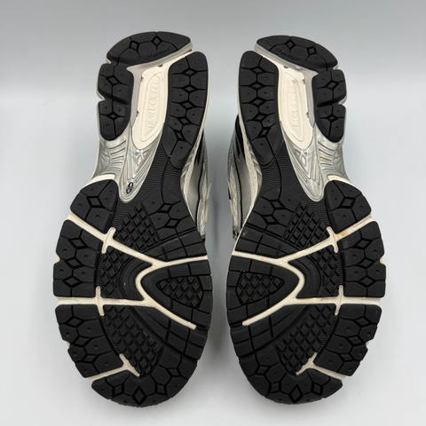 New Balance 1906R 'Silver Black (2024)' | US M 9.5 (NB)