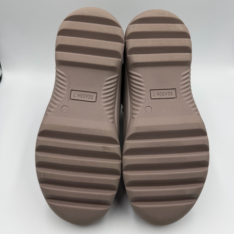 Yeezy Desert Boot `Season 7 Cinder (2019)` | EU 42.5 / US M 9.5 (NB)