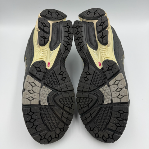 New Balance 2002R 'Black Grey (2022)' | US M 9 (No Box)