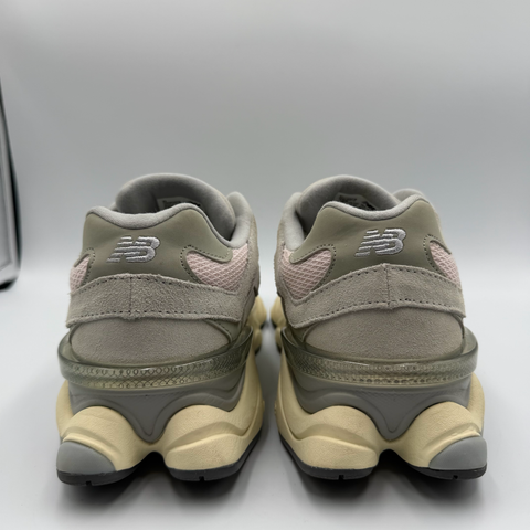 New Balance 9060 'Granite Pink (2024)' | US M 8