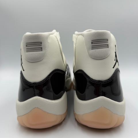 Air Jordan 11 Retro 'Neapolitan' | W 11 / US M 9.5
