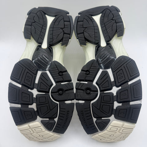 Balenciaga Runner 2.0 'Worn-Out White Yellow' | EU M45 / US M12