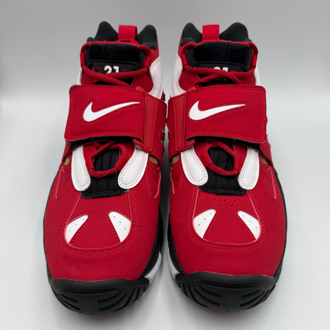 Nike Diamond Turf 2 'Red Gold (2026)' | US M 11 (No Box)