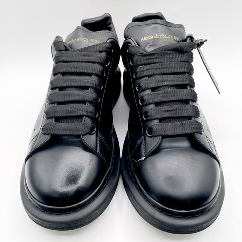 Alexander McQueen Oversized 'Black' | EU M 42 / US M 9