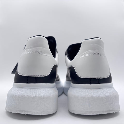 Alexander McQueen Oversized 'Black White' | EU M 44 / US M 11