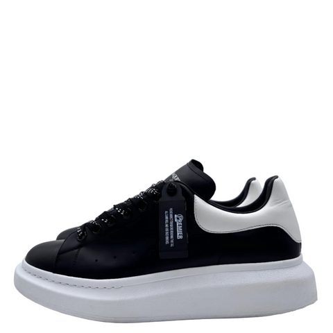Alexander McQueen Oversized 'Black White' | EU M 44 / US M 11