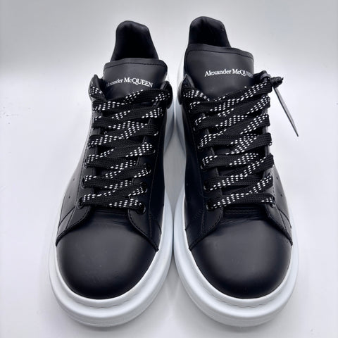 Alexander McQueen Oversized 'Black White' | EU M 44 / US M 11