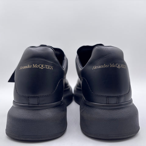 Alexander McQueen Oversized 'Black' | EU M 42 / US M 9