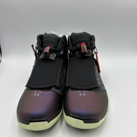 Jordan 17 Retro `Doernbecher Zach Rumbaugh (2026)` | US M 9