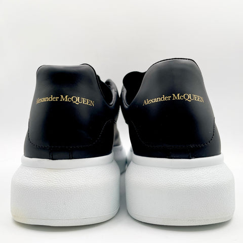 Alexander McQueen Oversized 'Black White' | EU M 43 / US M 10