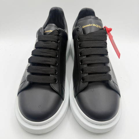 Alexander Mcqueen Oversized Black White | US M 11