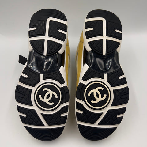 Chanel Low Top Trainer 'Patent White Yellow' | EU 39 / US W 6
