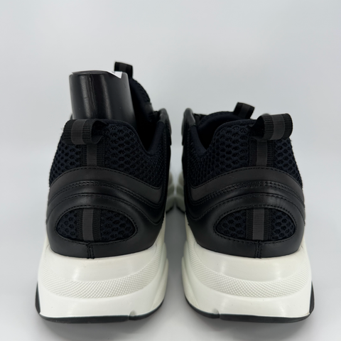 Christian Dior B22 'Black White' | EU M 44 / US M 11