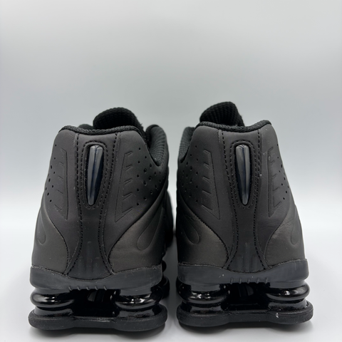Nike Shox R4 'Black Bright Crimson (2025)' | US M 7